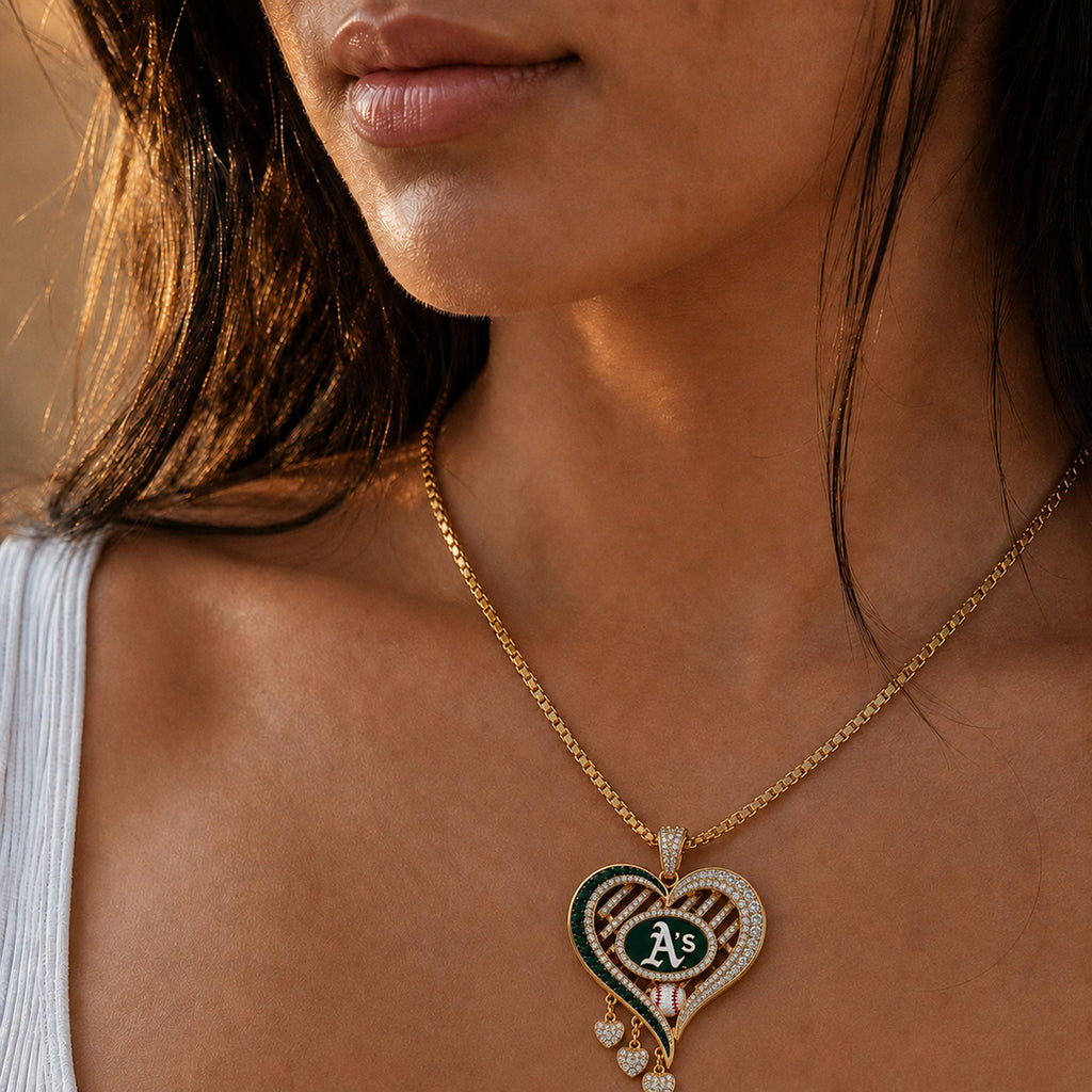 OKAA Solid Gold Chain with Diamond Pendant BMD