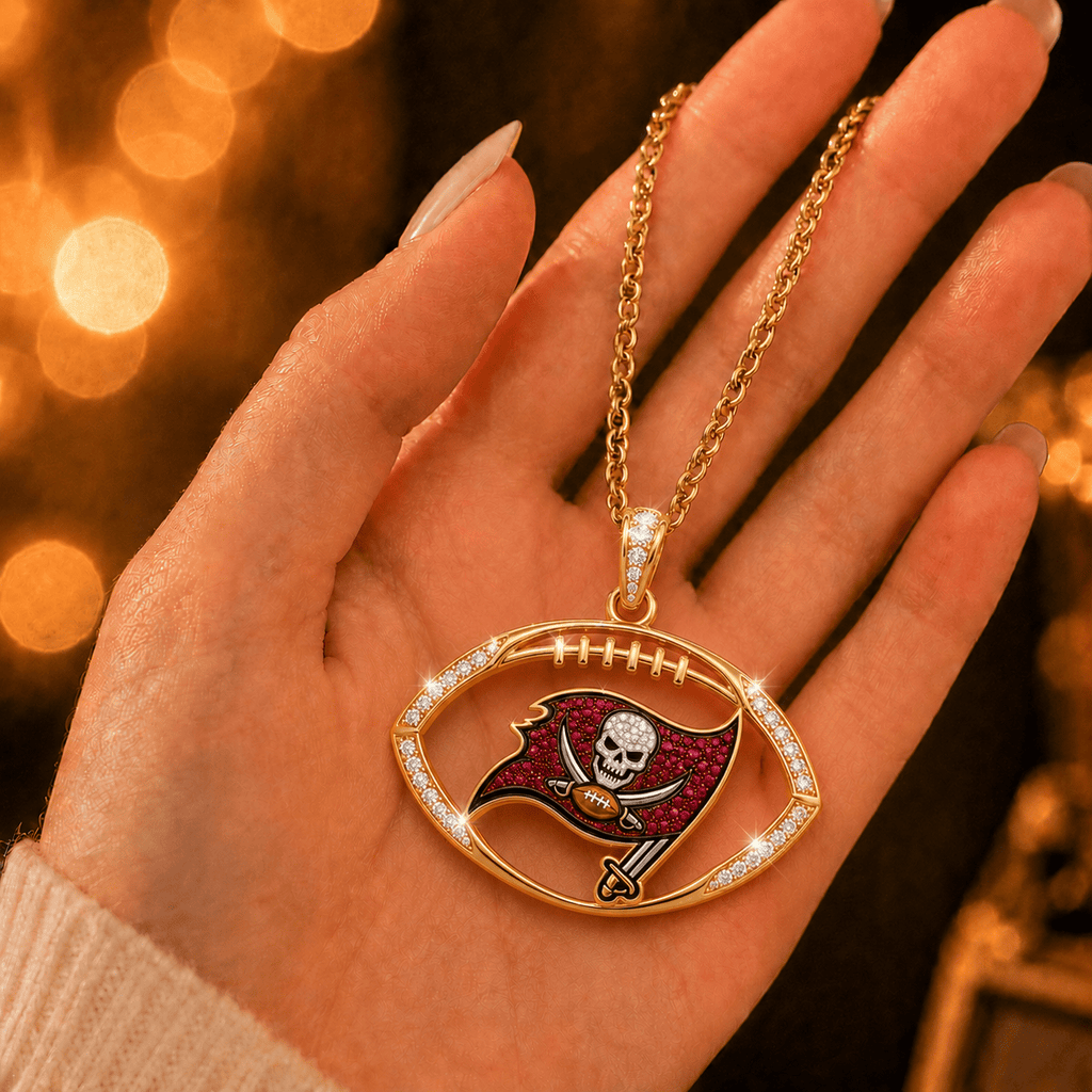 TBB Solid Gold Chain with Diamond Pendant TMH